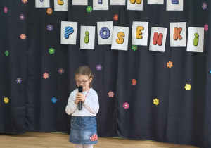 Dzieci podczas występu