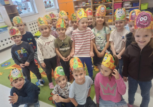 Wiewiórki z owocowo- warzywnymi przepaskami