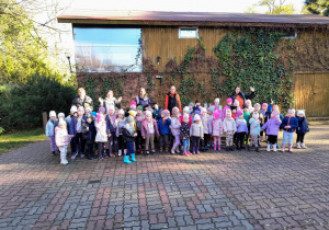 Wszystkie grupy pozujące do zdjęcia