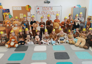 Grupa Misie w misiowych opaskach