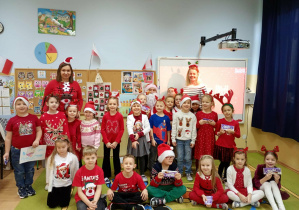 Grupa Sowy wraz z Mikołajem