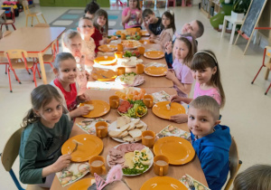 Śniadanie wielkanocne u "Misiów"